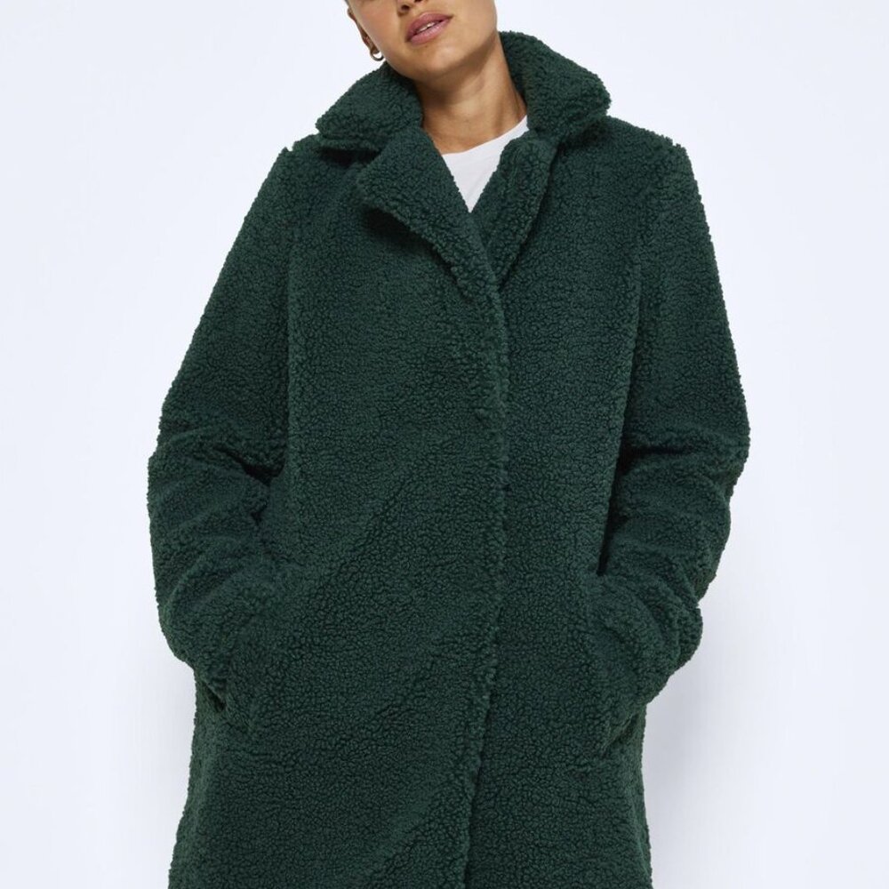 Noisy May Teddy Sherpa Fluffy Coat Emerald Green Soia Kyo